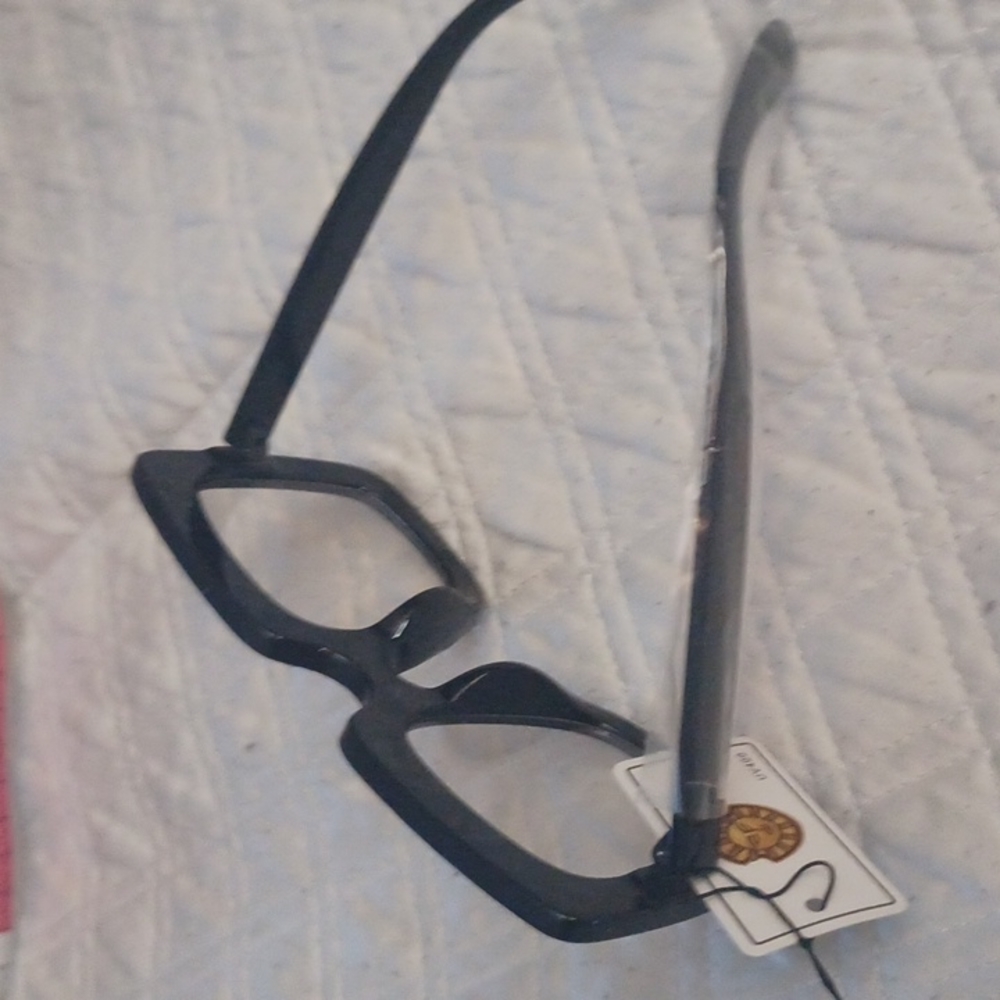 Glasses With Bling!! - Picture 4 of 5